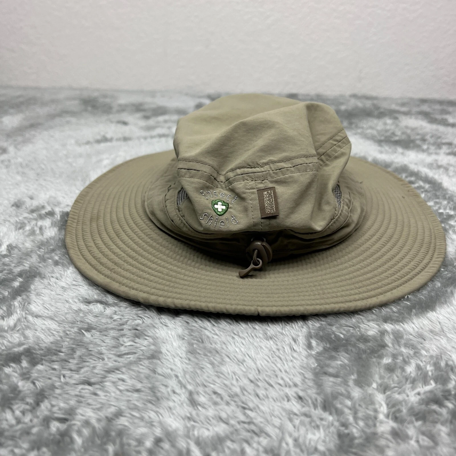 outdoor-research bucket hat hiking camping insect shield 