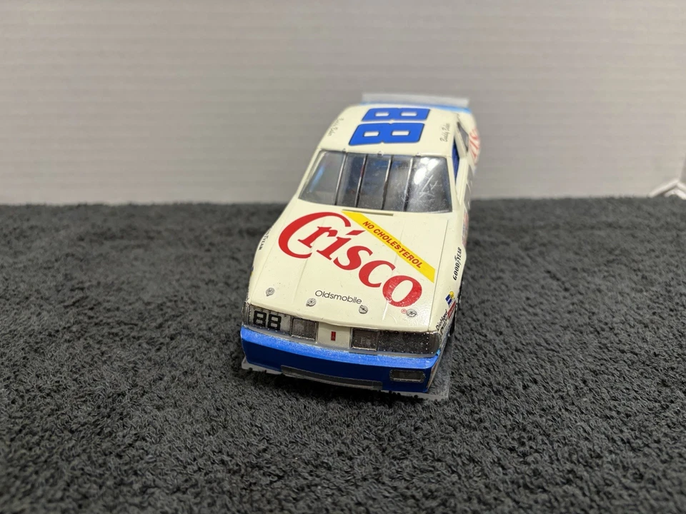 Custom Built Buddy Baker Crisco Oldsmobile 1/24 NASCAR Stock Car - Image 2 of 4
