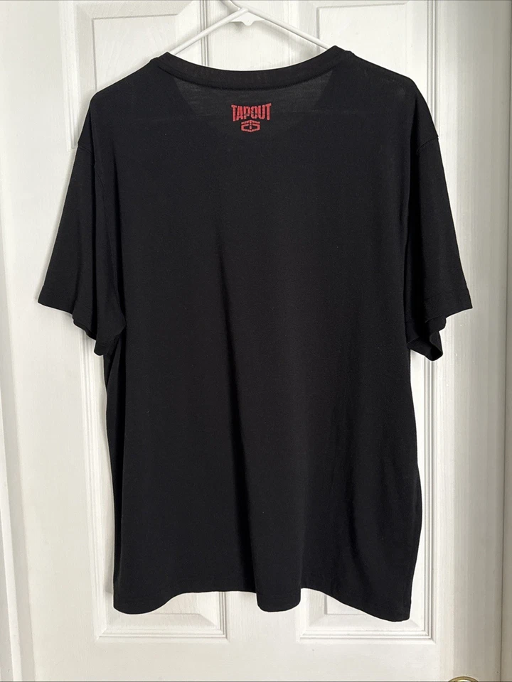 Camisa de rendimiento atlético Y2K TAPOUT para hombre, talla XL, negra, roja, MMA, entrenamiento Foto 3 de 4