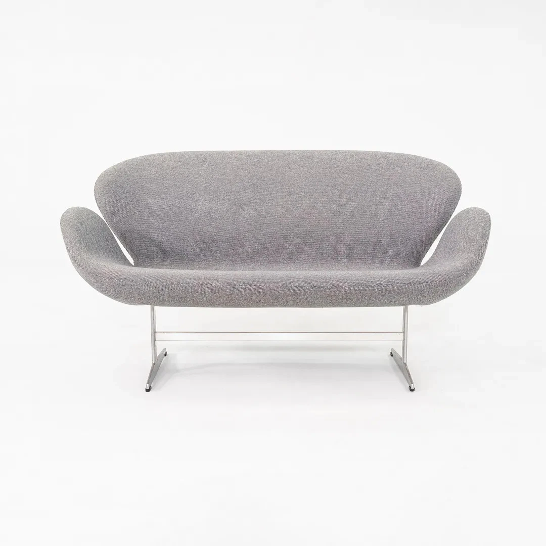C. 1970s Arne Jacobsen for Fritz Hansen Swan Settee / Sofa Unmarked Grey Fabric
