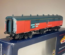 Boxed Bachmann 39-201 BR MK1 Full Brake Super BG Brake Royal Mail Coach Car OO