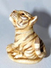 2000 Peter Calvesbert ORANGE CRUSH Baby Tiger Scratching Ear, HARMONY KINGDOM