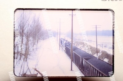 35mm slide CSS&SB SNOW W OF HUDSON LAKE may-72 chicago south shore css ss diesel