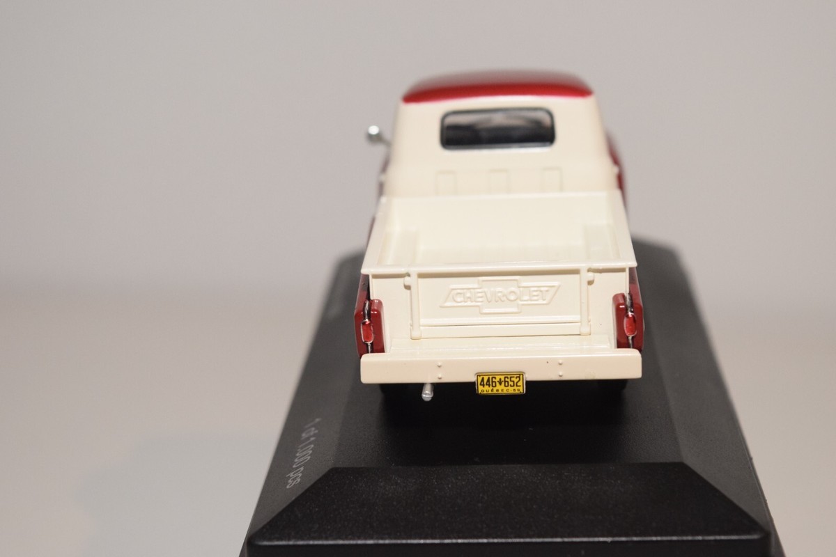 Modèle Réduit 1/43 Chevrolet 3100 Pick-up Rouge Et Blanc WhiteBox - Neuf, Collection Miniature