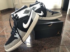 EU Größe 44 - Jordan 1 Mid SE Elephant Toe