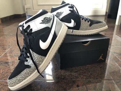 EU Größe 44 - Jordan 1 Mid SE Elephant Toe