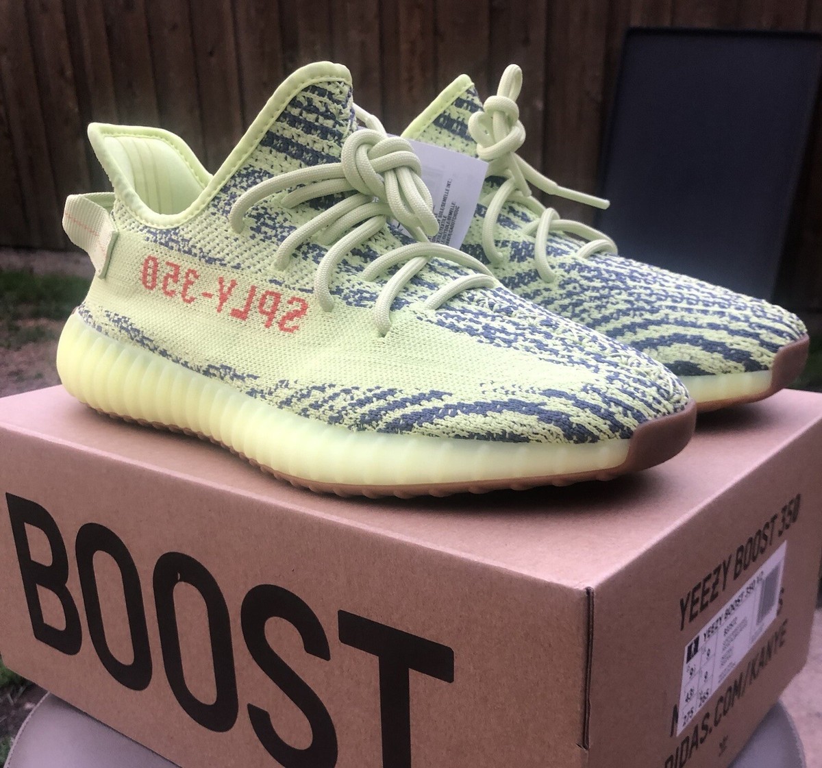 Size adidas Yeezy Boost 350 V2 Low Semi Frozen Yellow