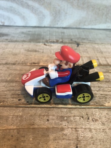 2018 Nintendo Mattel Hot Wheels Mario Kart Racer Die-Cast Toy Car Vehicle -MARIO - Picture 5 of 8