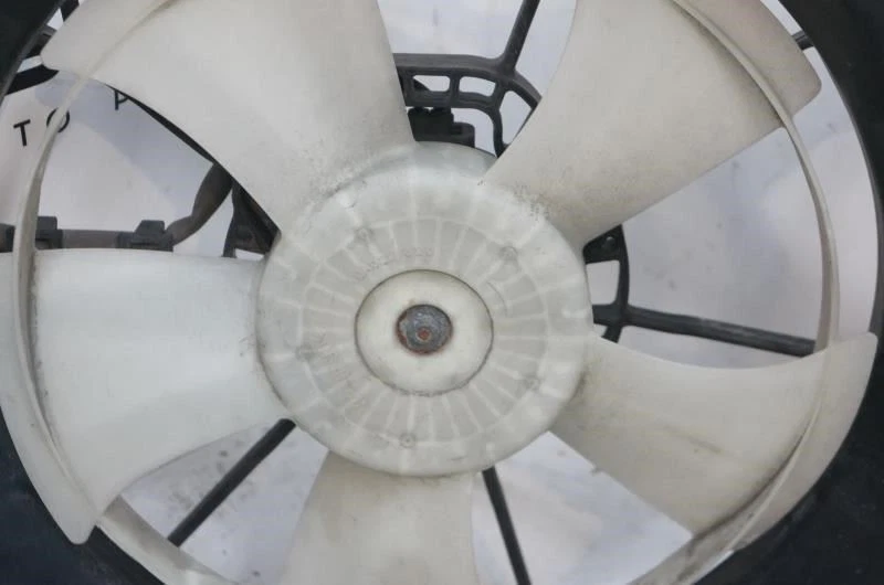 Conjunto de motor ventilador de refrigeración radiador Acura ILX 2014 2,0 L 19020-R1A-A01 FABRICANTE DE EQUIPOS ORIGINALES Foto 4 de 4