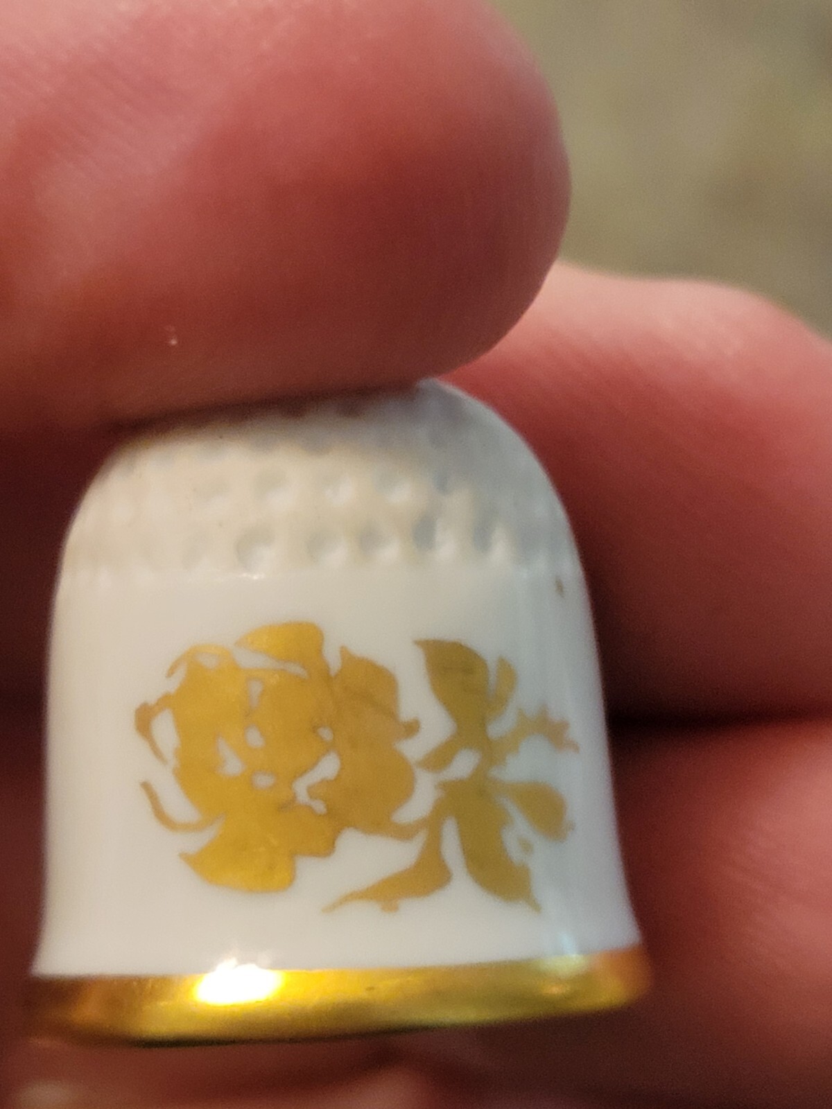 Vtg 1986 Porcelain White & Gold Floral Limited Edition 459/1000 MEISSEN Thimble