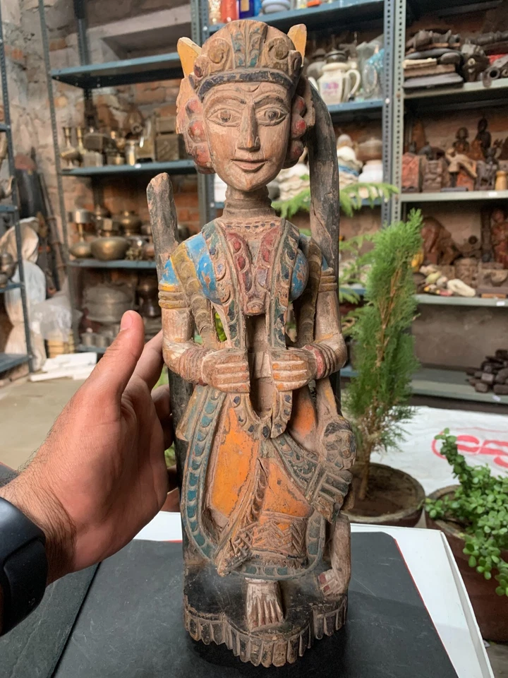 Antigua Estatua Antigua Rara Artesanal de Madera Señor Vishnu Arte Bali Tallada Estatuilla Foto 2 de 4