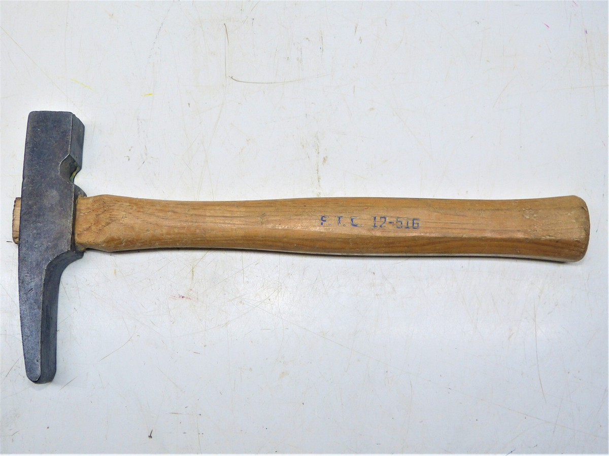 Vintage Plumb 24 oz Brick/Masonry/Rock Hammer INV15907 | eBay