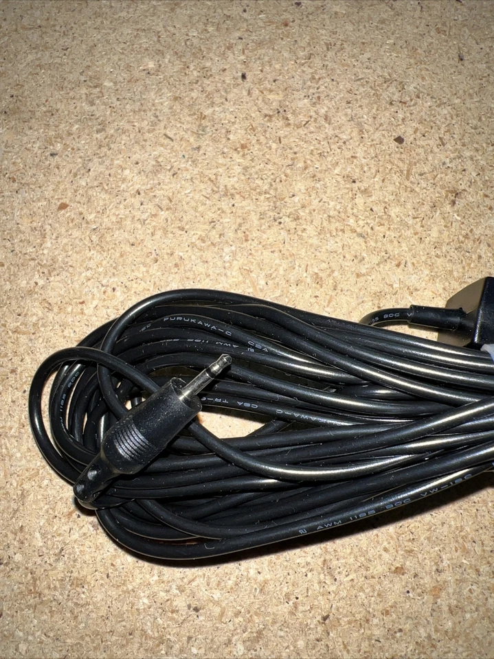 Wired Pause Play Record Remote Control for Camera, Video, Camcorder, VHS Etc - Image 3 of 3