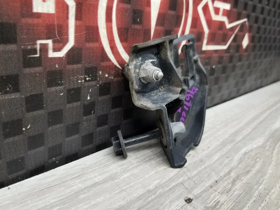 2009 - 2012 Volkswagen CC Halogen Headlight Front Bracket Lower Left LH Driver - Image 4 of 4