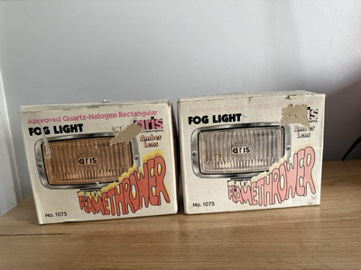 Set of 2 NOS Vintage ARIS No. 1075 FlameThrower Rectangular Amber Fog Lights A