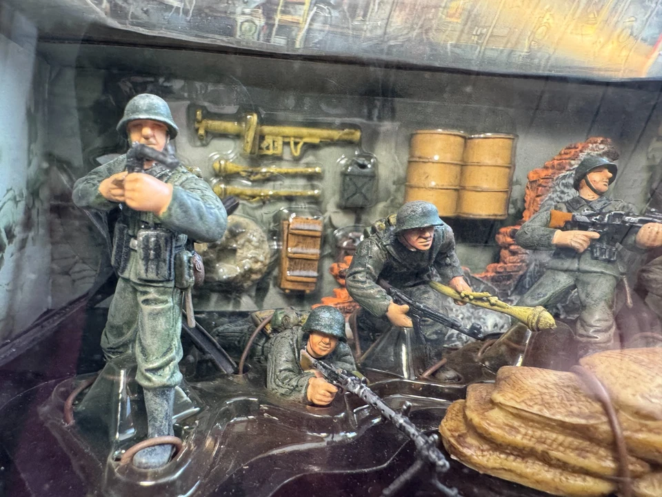 1/32 UNIMAX - FORCES OF VALOR - WWII GERMAN 716TH INFANTRY-NEW💥T1541 - Image 2 of 4