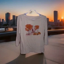 LOFT WOMANS 3/4TH SLEEVE FALL SEASON CITY THEMED TSHIRT SIZE SMALL