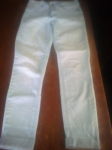 YMI Wanna A Better Butt Sz.9 Light Washed Cuffed Skinny Jeans - Picture 1 of 11