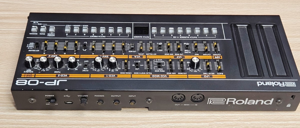 Roland JP-08 Boutique Digital Synthesizer Sound Module With Custom