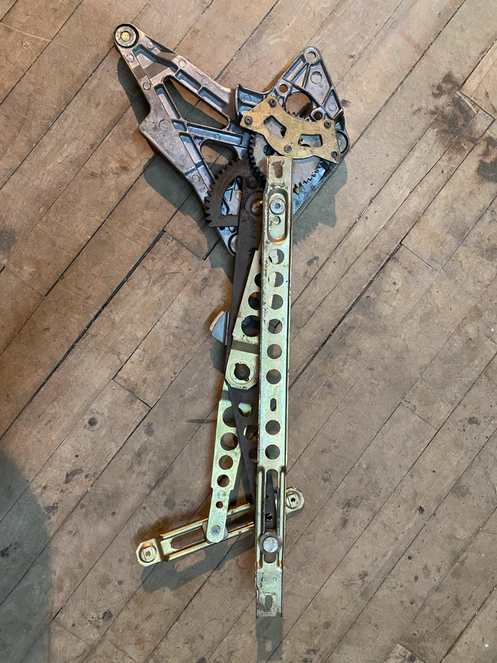 Regulador ventana delantera izquierda mercedes-benz w123 (280e 300d 300td) oem 1237202746 Foto 3 de 4