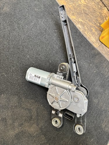 Skoda Karoq Scheibenwischermotor hinten 5F4955711A gebraucht