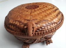 Corbeille en Osier Tréssé ,  Boite à couture , forme Tortue