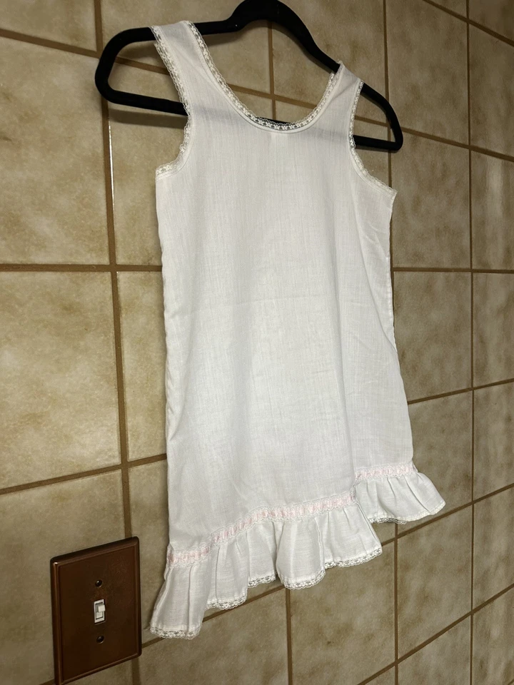 Cinta rosa blanca vintage para niñas, hecha en EE. UU., talla 6/7 Foto 2 de 4