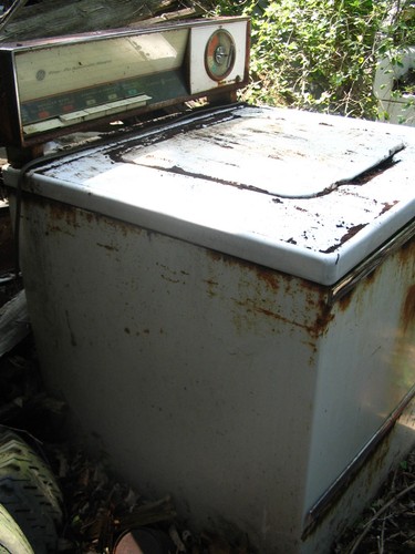 Vintage 1960s Era GE Filter Flo Washing Machine