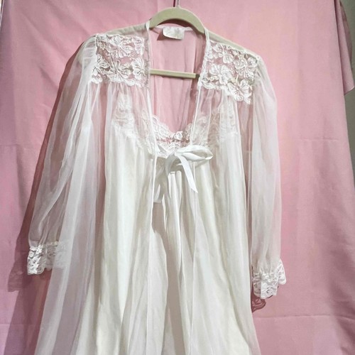 Vintage 60s Hollywood Bridal Sheer Nylon Chiffon Peignoir Robe & Nightgown Set - Picture 15 of 15