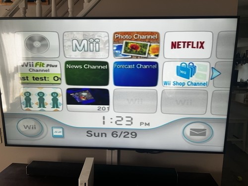 Nintendo Wii Console No Cords Works Tested - Picture 8 of 8