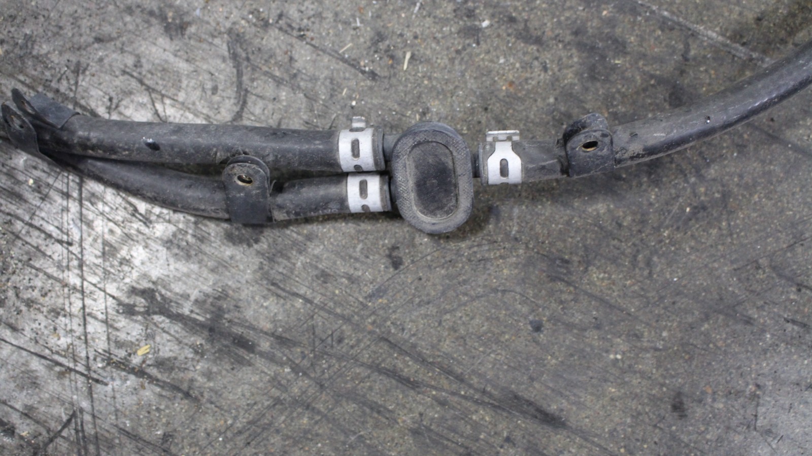 Maserati Granturismo, Headlight Lamp Washer Hose, DMG Used, P/N 980145141