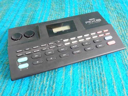 Yamaha RX8 Digital Rhythm Programmer w/ AC Adapter - New Internal Battery - K034 - Afbeelding 2 van 14