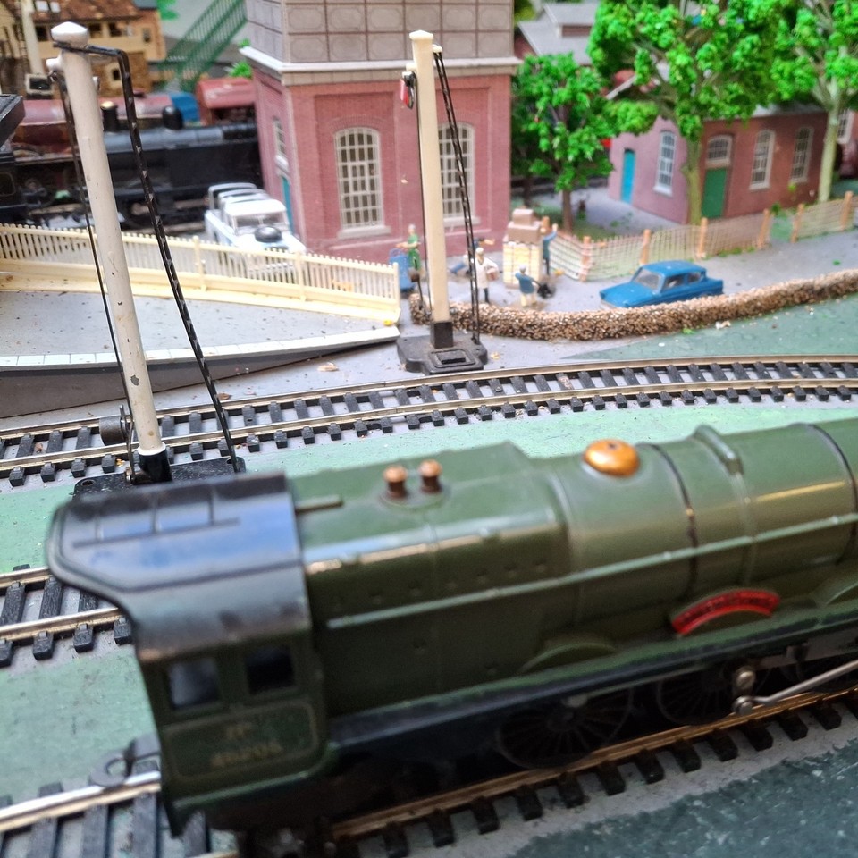 Triang R50 Princess Elizabeth Loco 4-6-2 and R31 Tender 46201 OO Scale ...