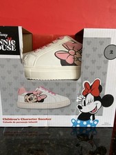 NEW Disney Minnie Mouse Sneakers / White W Pink Laces / Children s Size 2