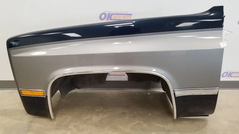 89 CHEVROLET K5 BLAZER FENDER ASSEMBLY FRONT LEFT DRIVER BLUE AND GRAY Foto 2 de 4