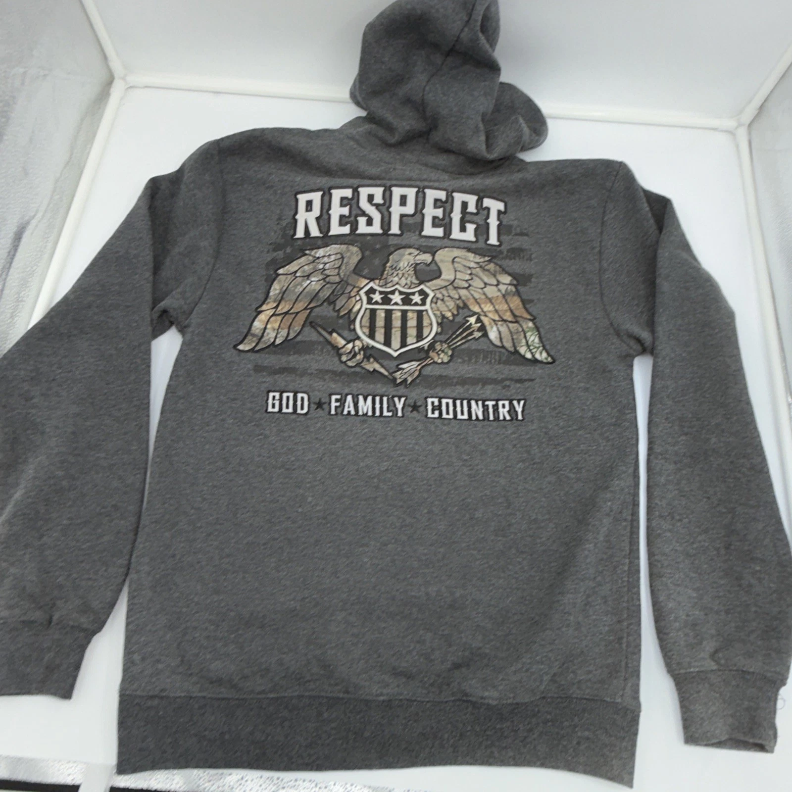 Buck Wear Hoodie Mens Medium Black Flag - Respect - God Family Country Pullover
Opens in a new windo