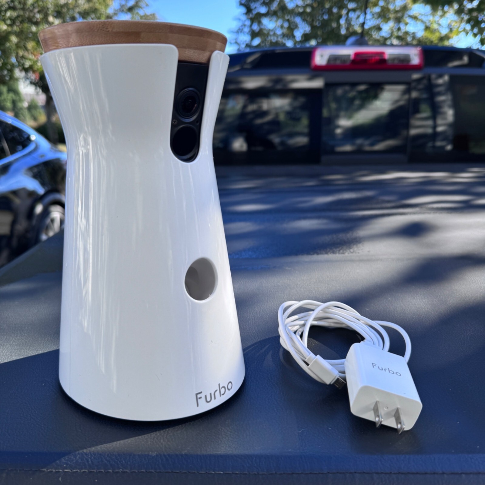 Furbo Dog Treat Tossing Dispenser Full HD WiFi Pet Camera 2-Way Audio Model Furb-image