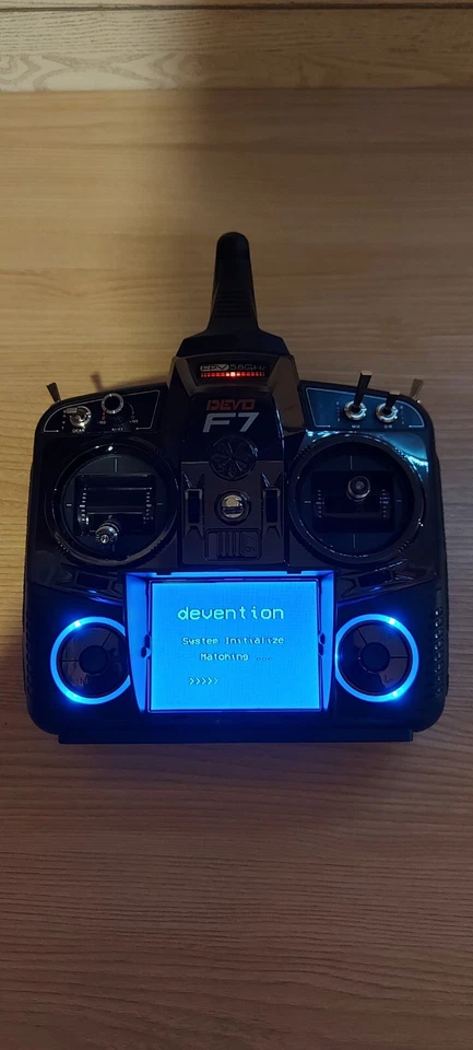 Radiocomando Walkera Devo F7 ( FPV) 2.4GHz - DEVO-F7 MODE 2 - BULK - Immagine 2 di 4