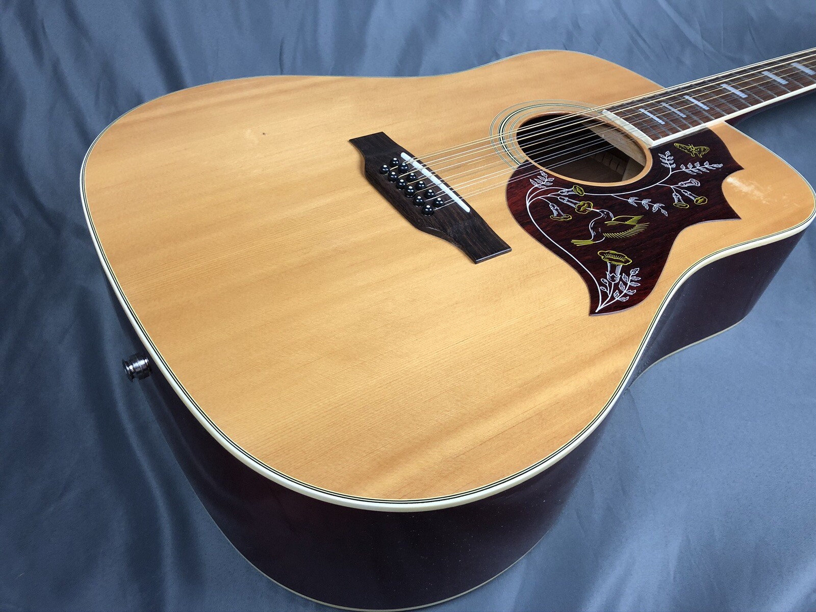 Vintage Aria Guitars for Sale