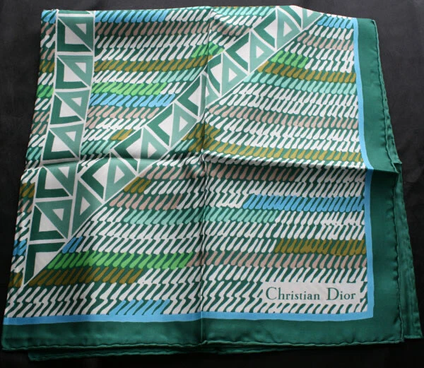 Foulard vintage CHRISTIAN DIOR CD géométrique en sergé de soie dans son emballage