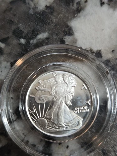 (1) Walking Liberty 1/10 oz Silver Round .999 Fine Silver.