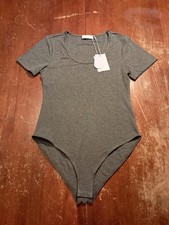 MANGOPOP Women's Gray Short Sleeve Bodysuit Size Medium