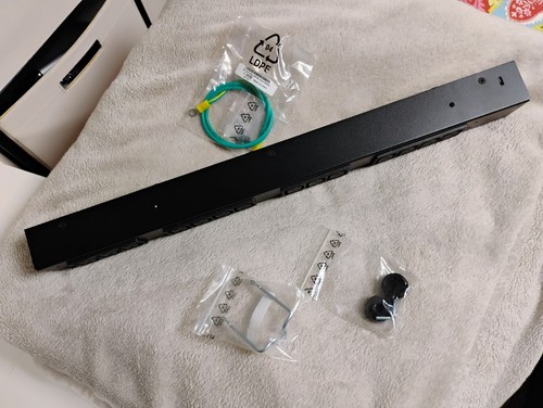Dell APC 100-240v PDU with 14 C13 outlet J544n 0u mount - Photo 5/9