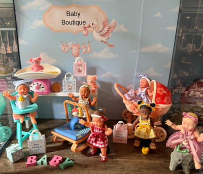 Mini Baby und Zubehör, Möbel Kinderzimmer (Zuru)