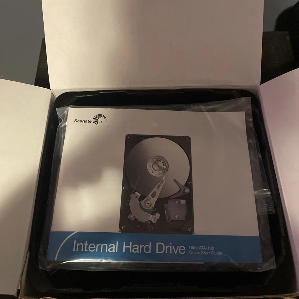 Seagate Barracuda 7200.8 200 GB,Internal,7200 RPM,3.5" (ST3200826AS) HDD - Image 3 of 4