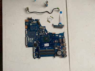HP 15-BW069SA MAINBOARD AMD A9-9420 RADEON R5 DDR4 P/N LA-E841P + EXTRAS