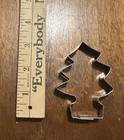 Lot of 16 Metal & Plastic Cookie Cutters, Mixed Shapes, Nested Hearts, Holiday — photo 9