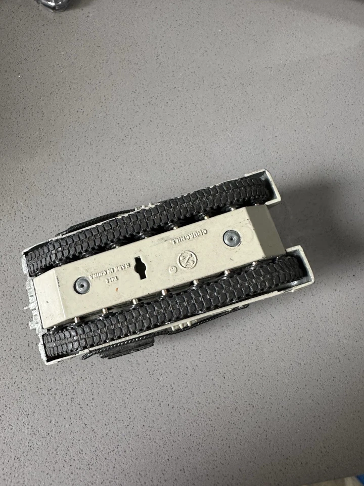 Vintage Zylmex T414 Churchill MK VII - 1:87 - Fundido - Imagem 4 de 4