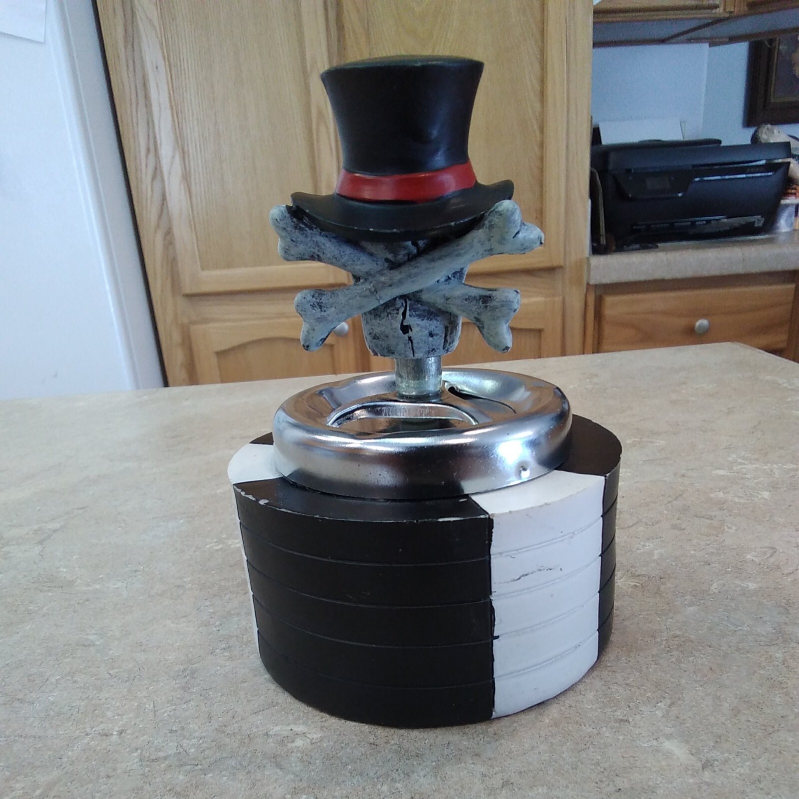 Vintage Skull Push Down Spinning Top Ashtray Metal Ceramic Death Poker