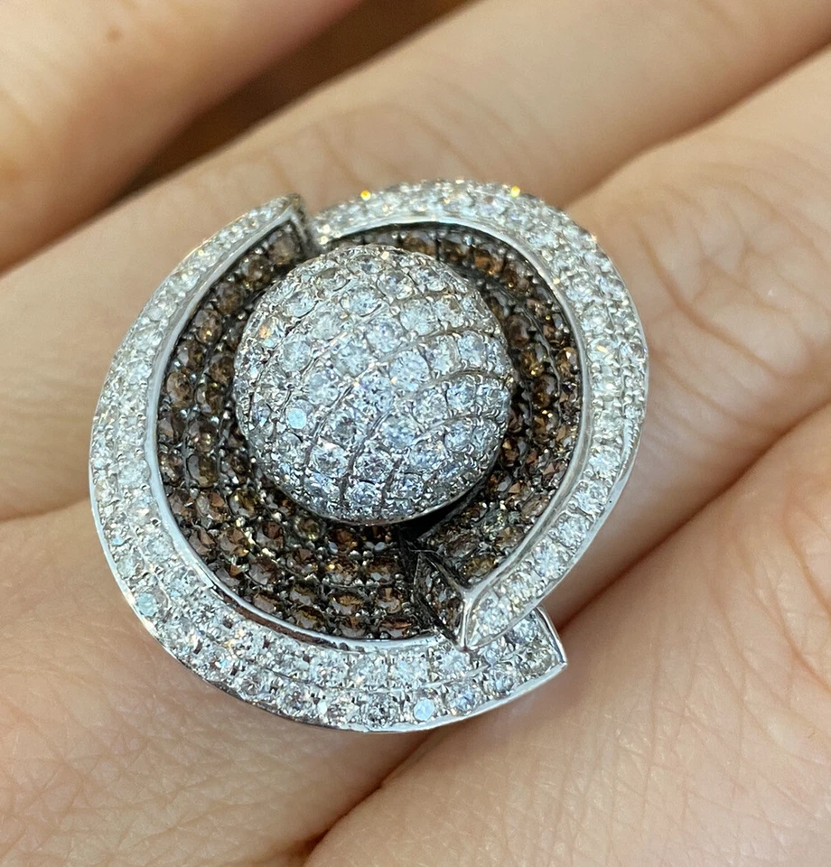 Anillo de bola pavé grande con diamantes marrones y blancos en oro blanco de 18k - HM2220SR
